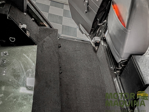 2ND ROW CARPET - DEF 110 STATION WAGON 300TDI & TD5